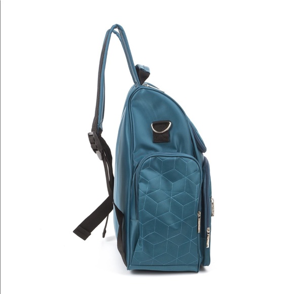 *Only 1 left* Backpack style diaper bag 🎒 👶 - Picture 2 of 4